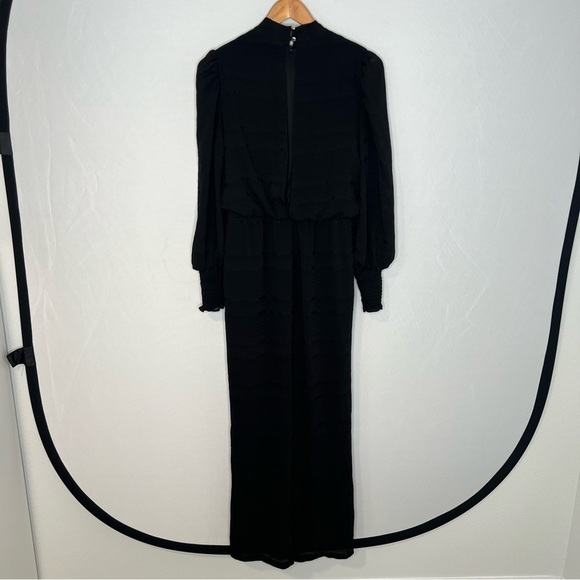 Julia Jordan Black Long Sleeve Tie Neck Jumpsuit. Size 6. - Picture 6 of 16